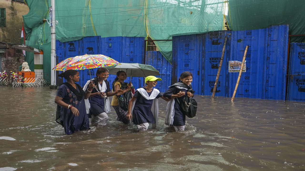 Gujarat Floods: Death toll rises to 28 amid incessant rains; PM Modi assures Centre's full support