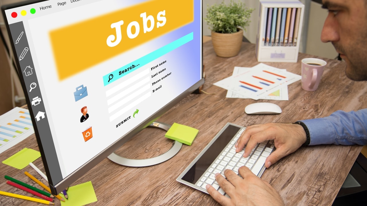 Redditor says almost got 'scammed' by Noida start-up: 'no salary, graveyard shift, cold-calling' Redditor says almost got 'scammed' by Noida start-up: 'no salary, graveyard shift, cold-calling'