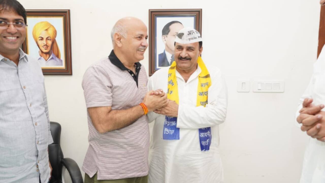 'Kejriwal scolded me in my dream': AAP councillor's 'ghar-wapsi' from BJP in just 4 days