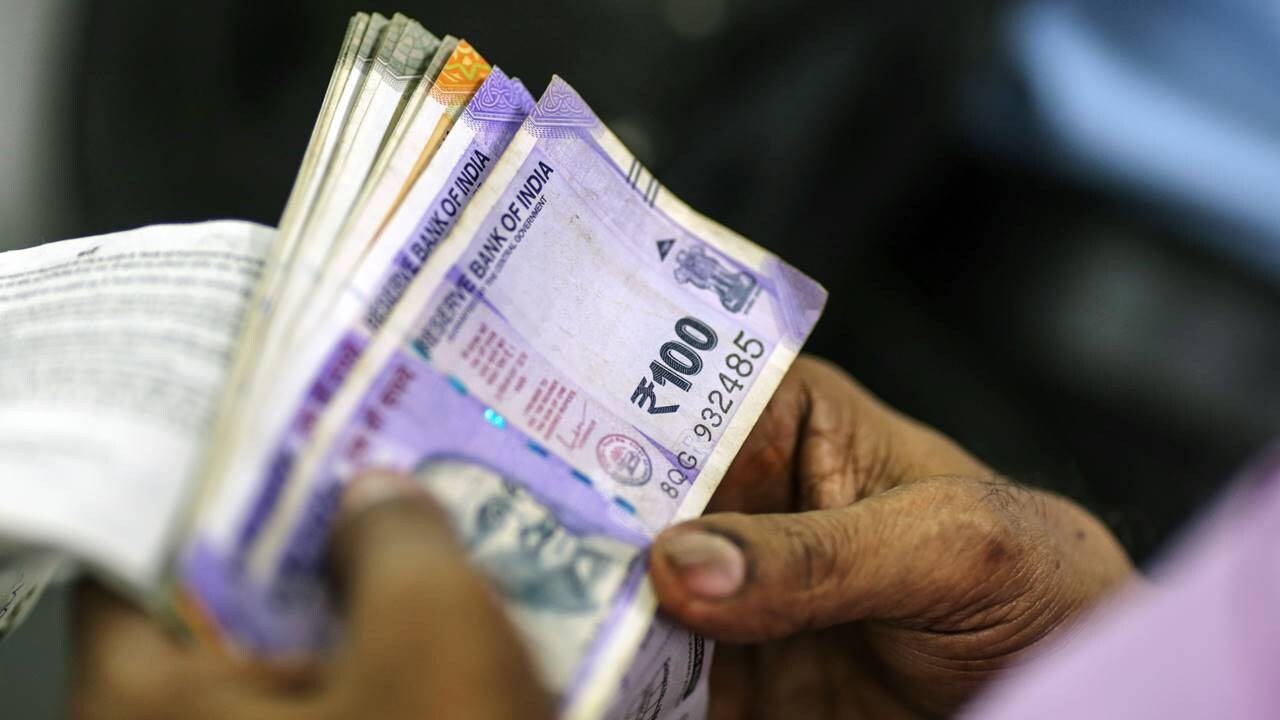 Maximize Returns: 7 Small Finance Banks with attractive FD rates ...