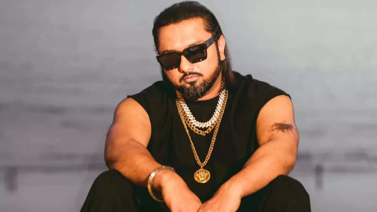 Mohali Court quashes FIR against Honey Singh based on objectionable lyrics in Makhna song