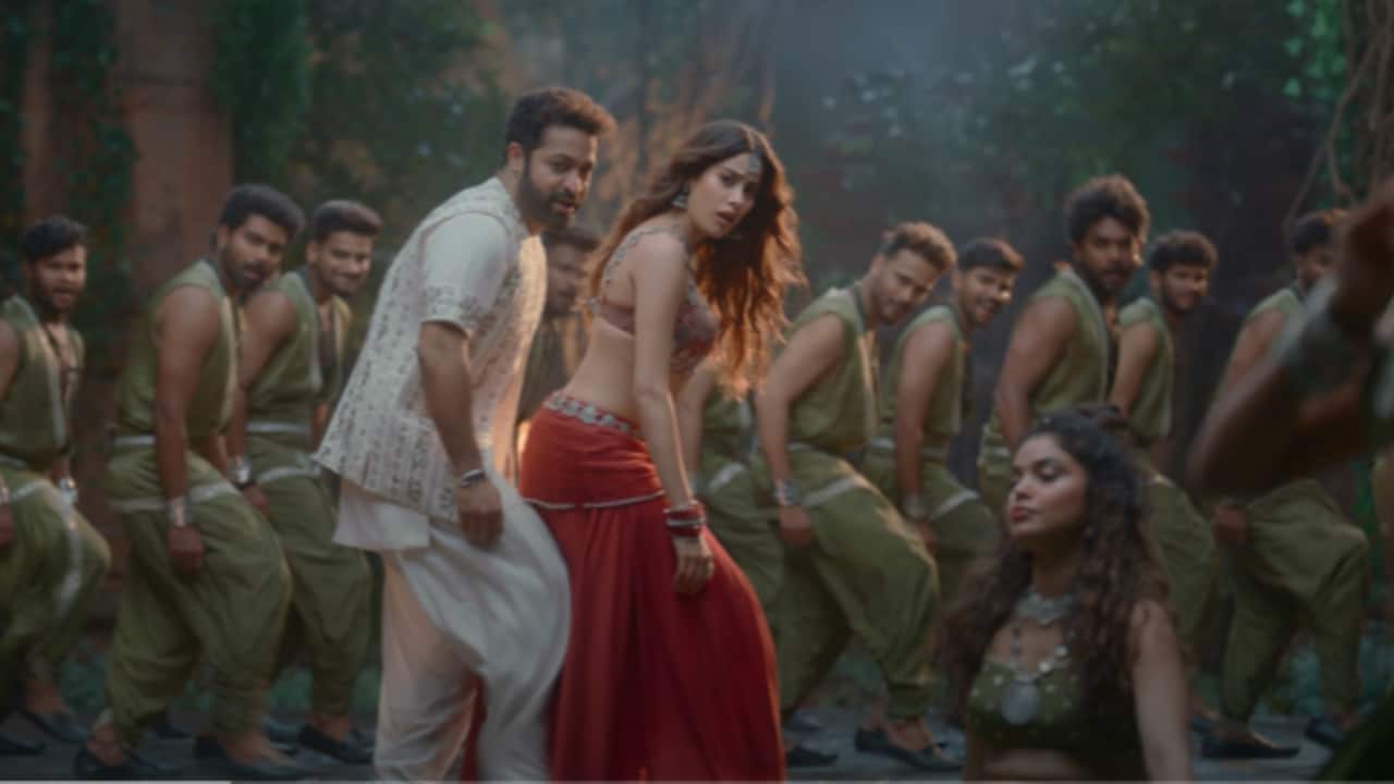 Devara Part 1 new song Daavudi starring Jr NTR and Janhvi Kapoor is out, watch here