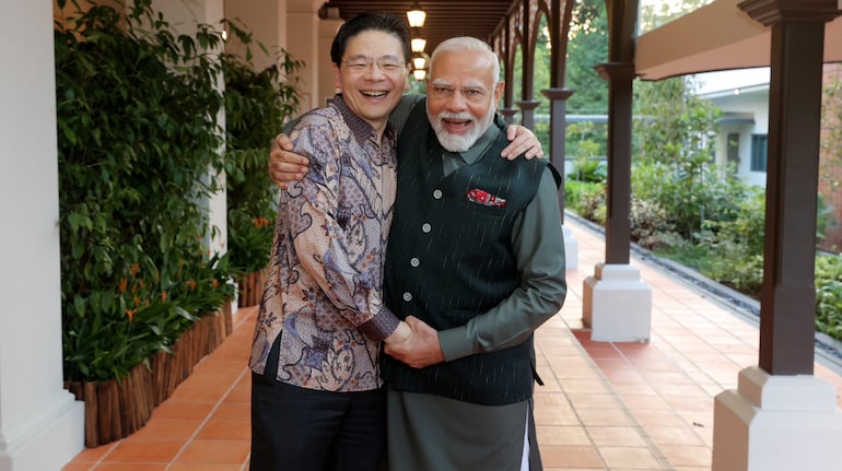 Modi in Singapore: India and Singapore strengthen ties; four MoUs signed  during PM Modi's visit