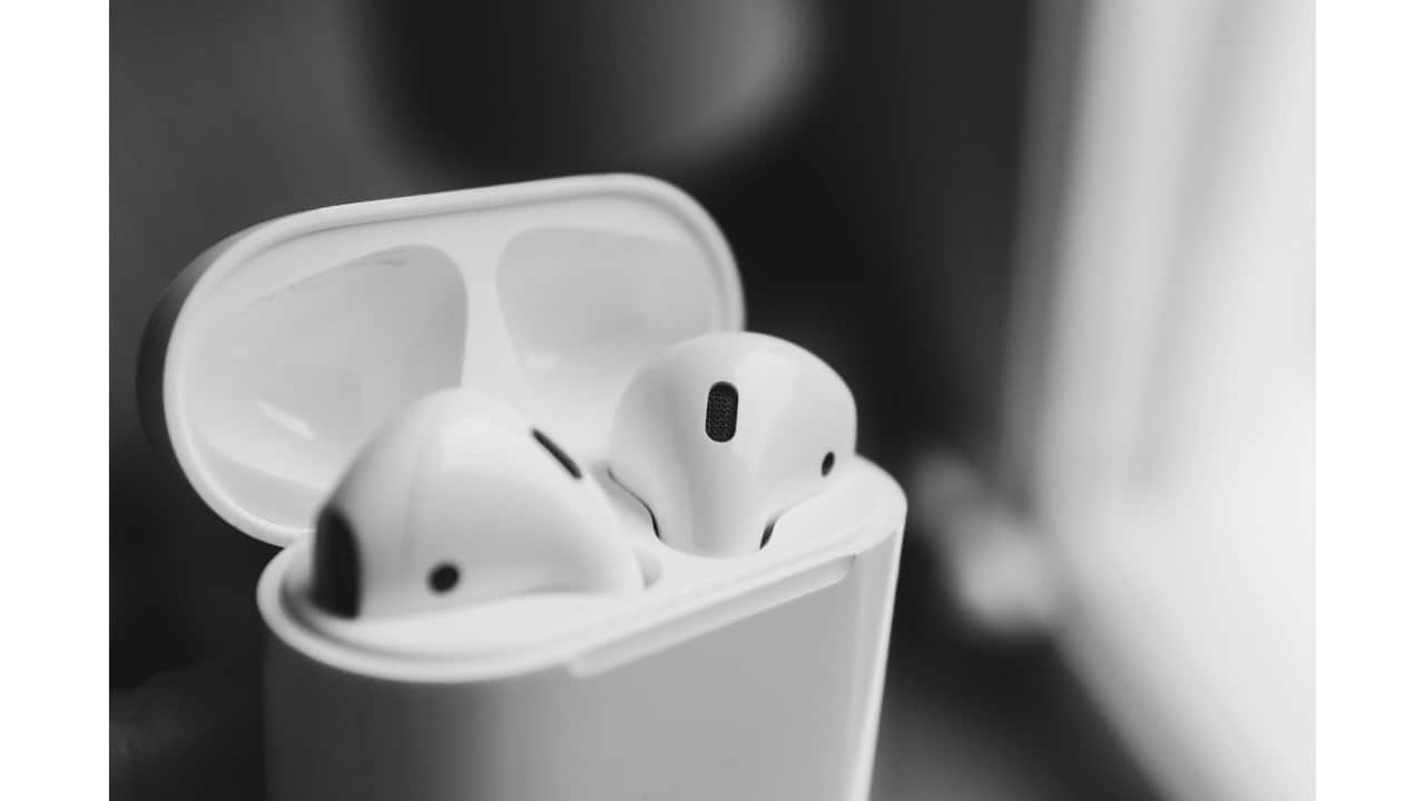 Apple AirPods with built-in camera? Analyst predicts major overhaul by 2026