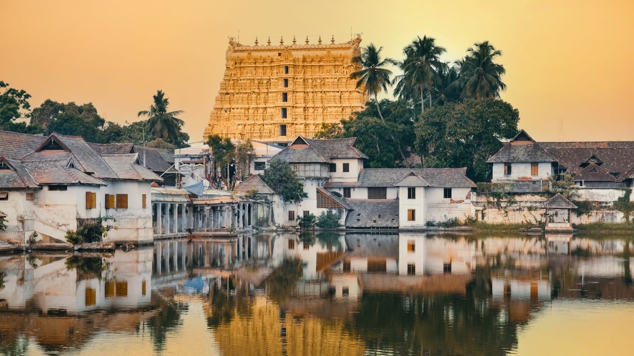 4. Trivandrum: A Blend of Tradition and Modernity In Trivandrum, the state capital, Onam is celebrated with a mix of historical and cultural experiences. Witness special rituals and offerings at the Padmanabhaswamy Temple. Explore vibrant Onam fairs showcasing Kerala's traditional arts, crafts, and cuisine. Don’t forget to visit the Napier Museum and Kuthiramalika Palace for a deeper dive into Kerala’s heritage. (Image: Canva)