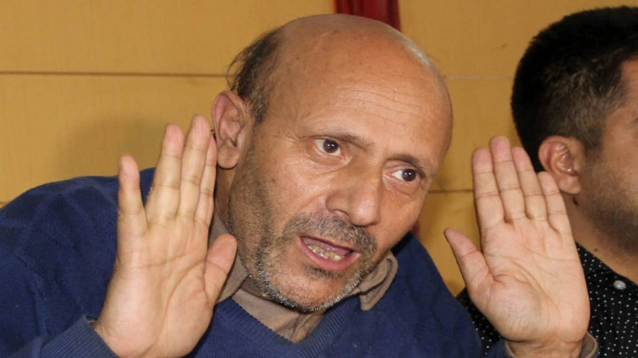 'Behind-the-scenes...': How J&K leaders reacted to Engineer Rashid's bail in terror case 'Behind-the-scenes...': How J&K leaders reacted to Engineer Rashid's bail in terror case