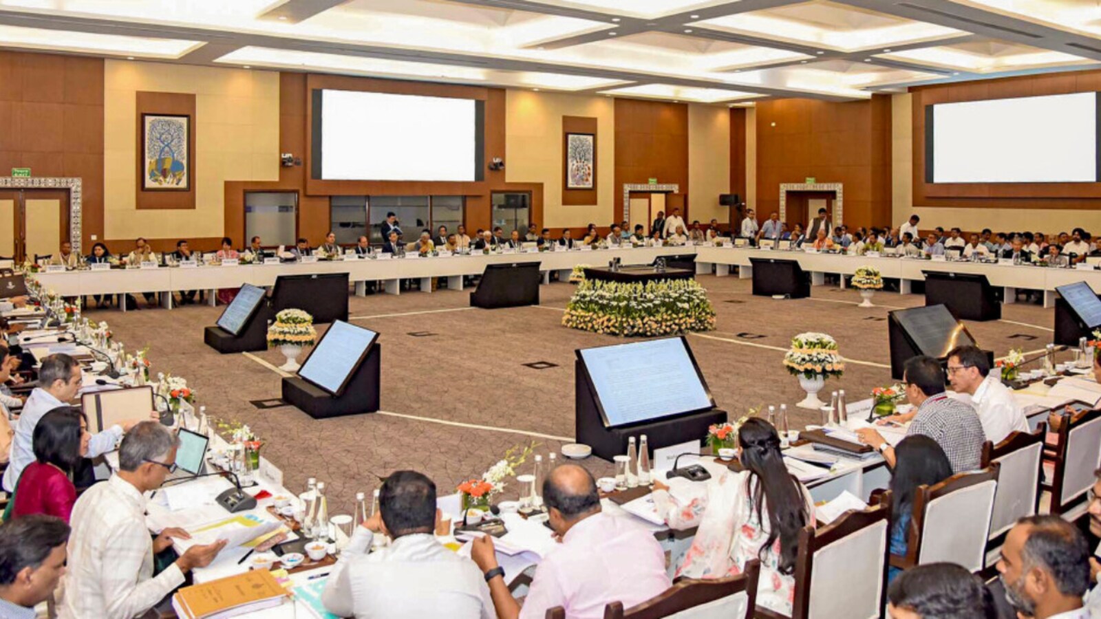Medicines, tractors emerge as sticking points in scrapping 12 percent GST slab