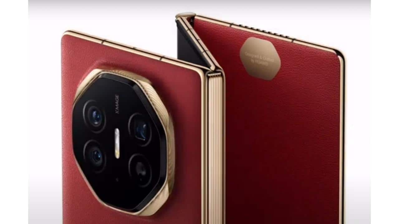 Huawei launches world’s first smartphone with triple foldable display ...