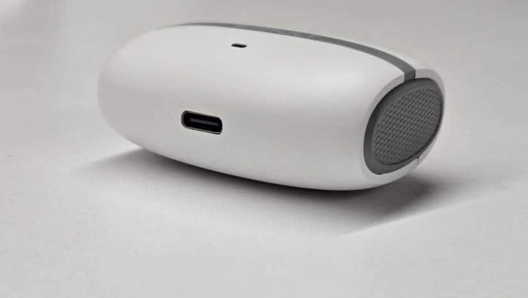 Charging case