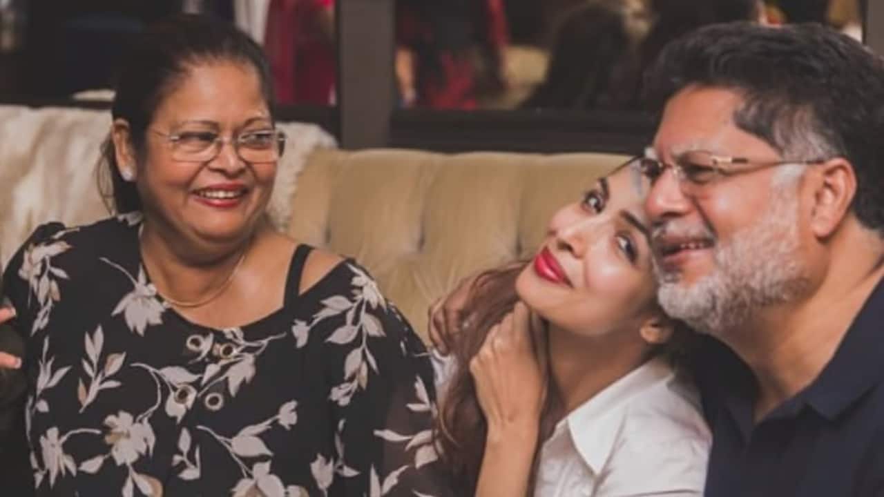 Malaika Arora's mother reveals what exactly happened with Anil Arora at Bandra home, says, "I saw his slippers in the room and then..."