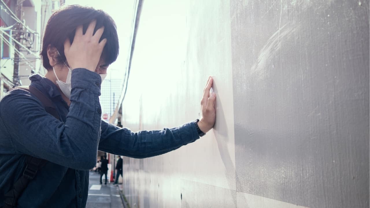 Causes and symptoms of vertigo in children: Dizzy feeling, hearing loss, nausea, vomiting are warning signs