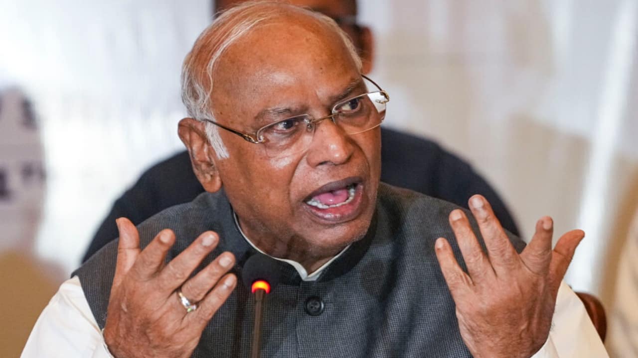 PM Modi believes in purchasing MLAs like goats, toppling govts, alleges Mallikarjun Kharge