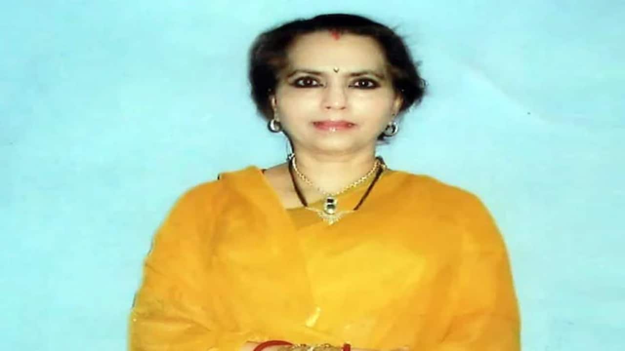 Late Sandhya Pandit