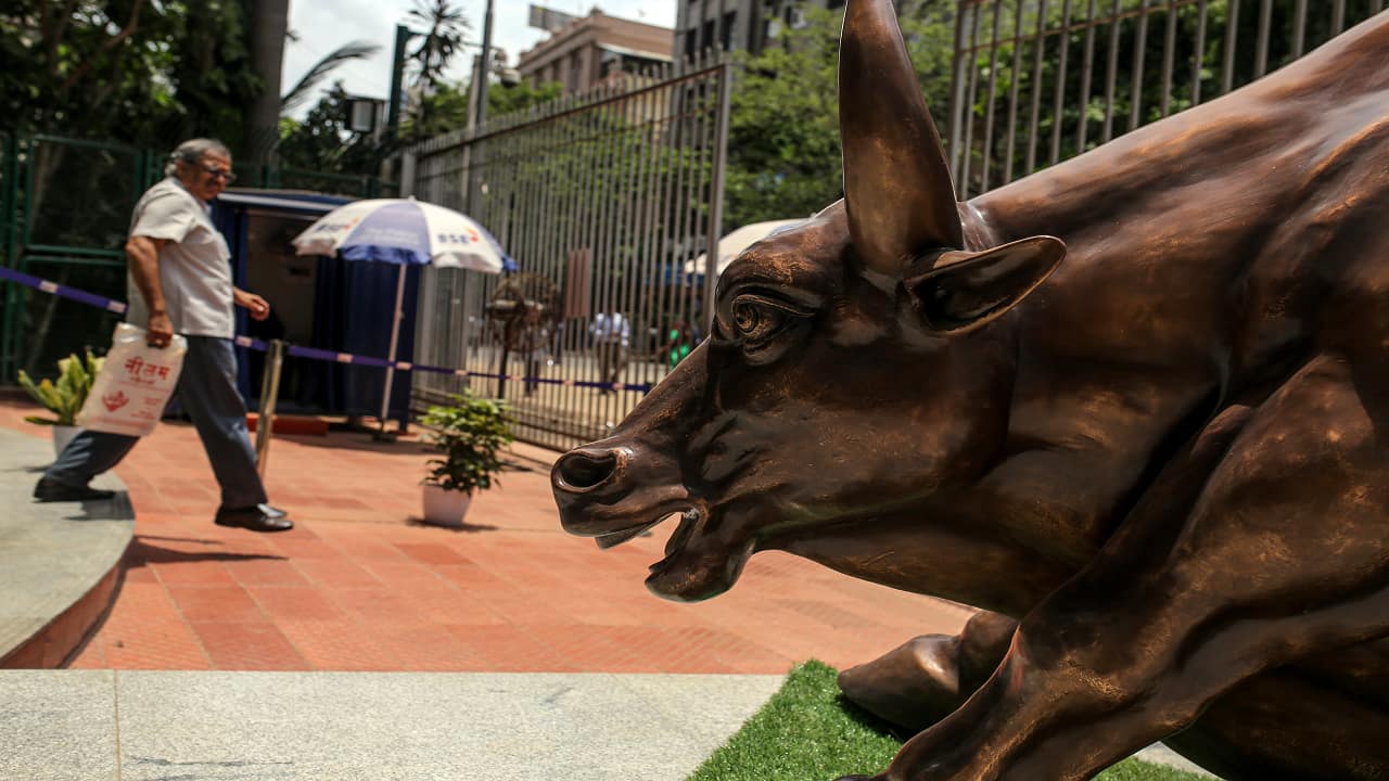 Global money is chasing Indian stocks again as bull run extends