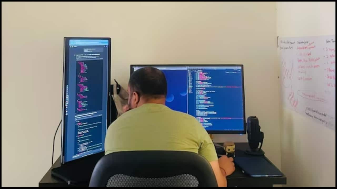 Bengaluru AI startup co-founder's 18-hour workdays spark debate: 'His bed is 3-feet from computer'