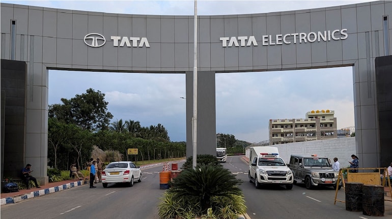 Tata Expands in Apple Manufacturing 2024: Acquires Stake in Pegatron's India Business