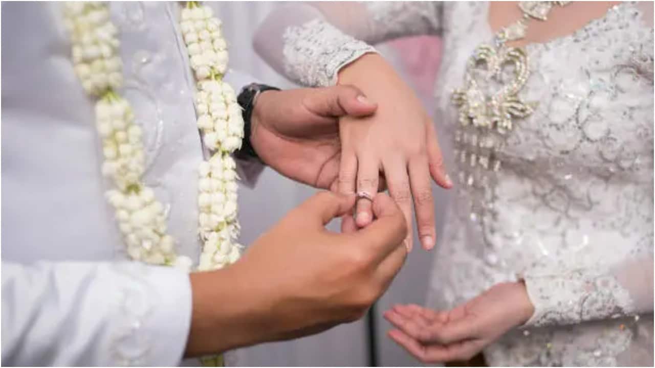All about 'pleasure marriage' and why Indonesian women are temporarily marrying male tourists