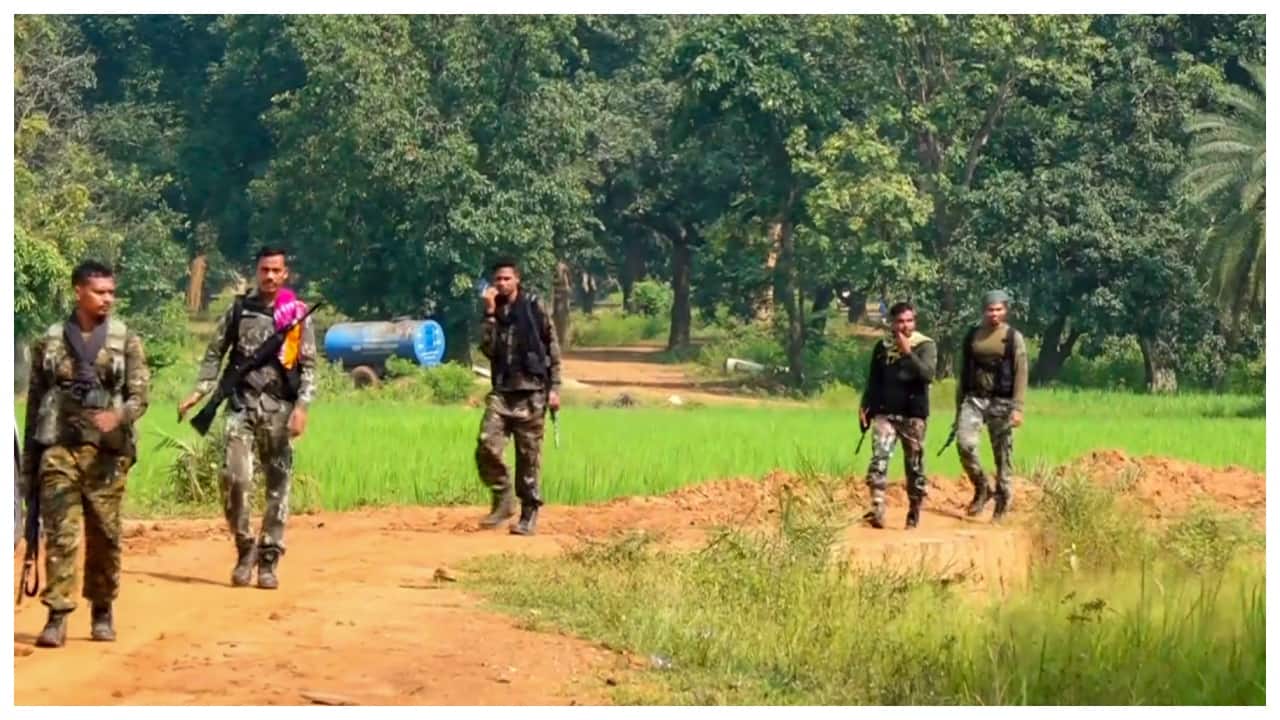 Eight Naxals planning attack on security forces held in Chhattisgarh