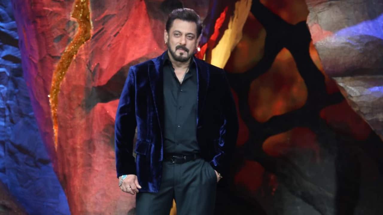 Bigg Boss Season 18: Salman Khan jokes about his love life, says, "log mujhe dekhke kehte hai jiski khudki love life theek nahi wo humein kya advice dega"