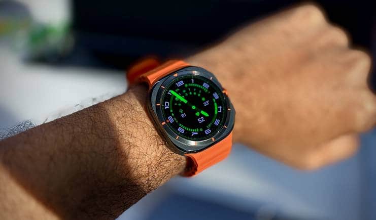Galaxy Watch Ultra hand feel