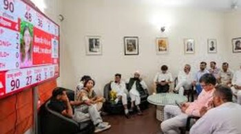 Congress supporters watch the election results at Haryana leader Kumari Selja’s residence. The party should either get all its 37 winning candidates in Haryana to resign as well or congratulate the BJP, look within, and move on. (PTI)