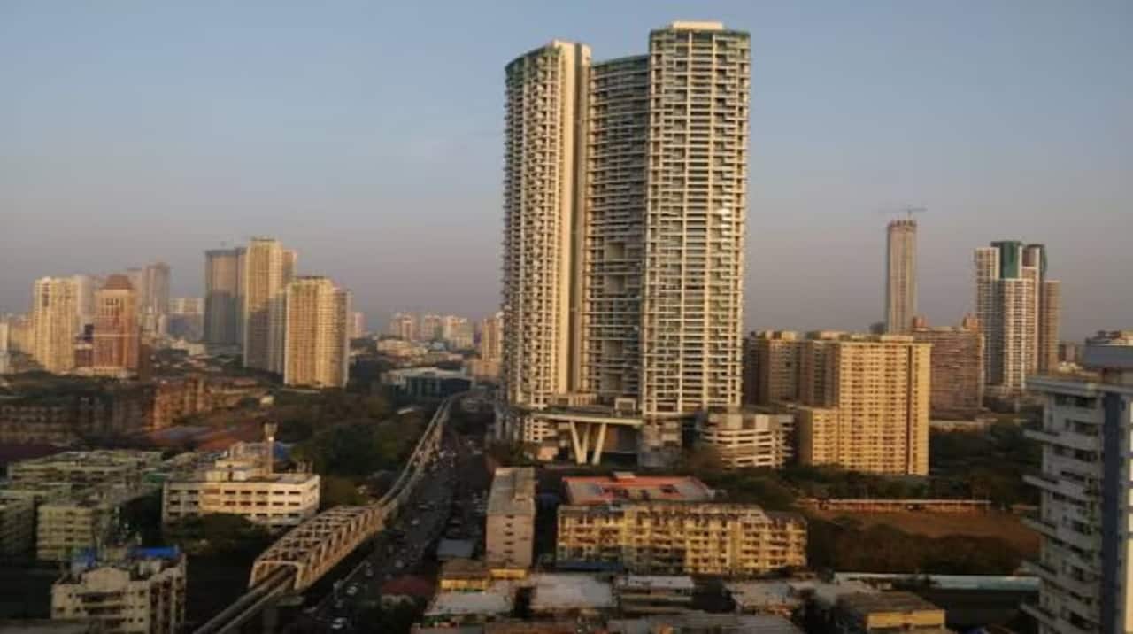 Suraj Estate Developers No. of active schemes that newly added the stock in September: 4 Total no. of active schemes holding the stock: 5 M-cap: Rs 3,456 crore. 