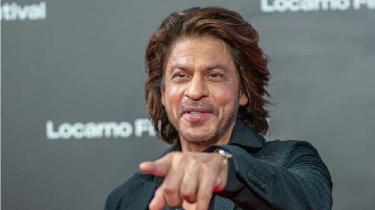 Shah Rukh Khan receives death threat call over phone, FIR registered