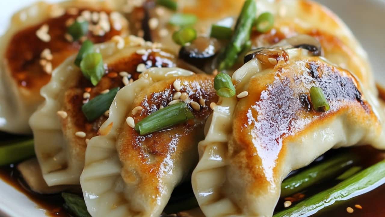Easy recipe: Water Chestnut, Mushrooms and Asparagus Gyoza