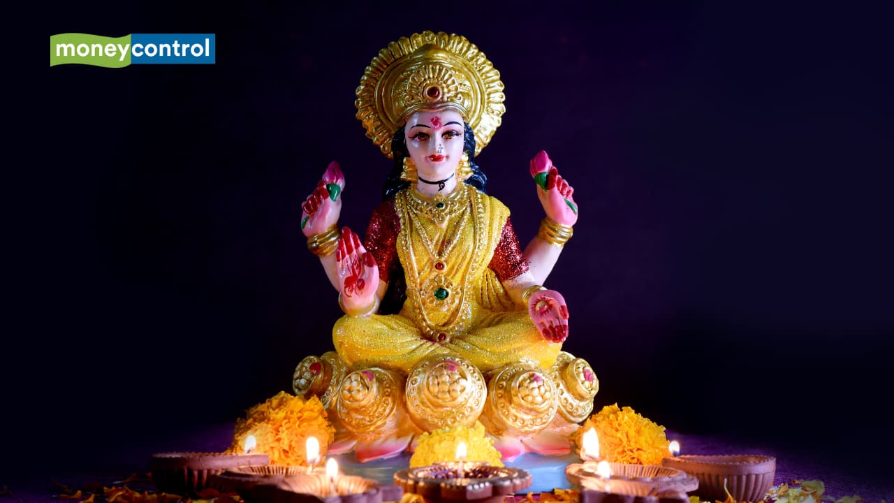 Why Goddess Lakshmi is worshipped during Diwali