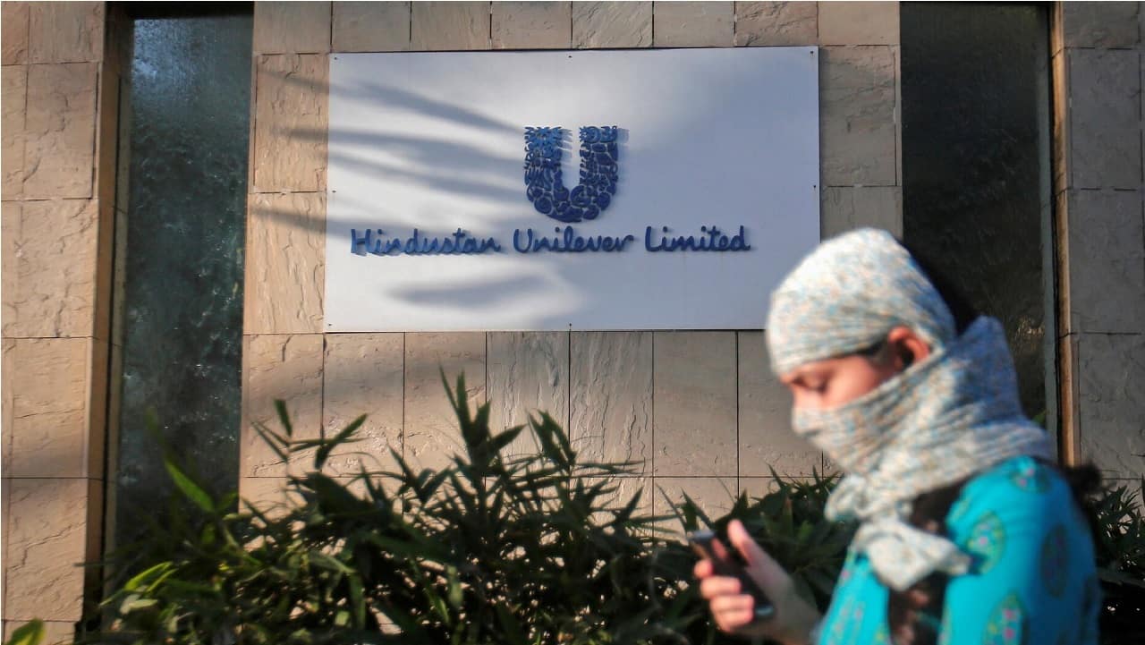 Tech3 HUL may snap up Minimalist for Rs 3 000 crore Former Omidyar execs to launch new fund and more Moneycontrol