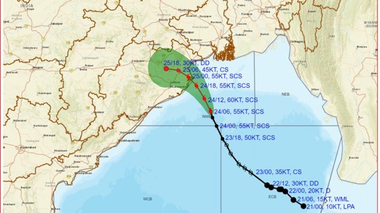 Cyclone Dana Landfall News Highlights: Odisha, West Bengal CMs monitor ...