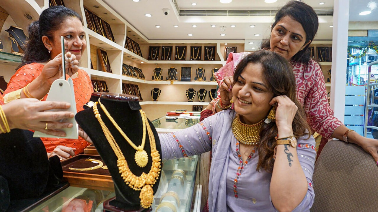 Organized Jewellery Makers Gain Market Share, Capitalise on Demand for Lightweight Jewelery