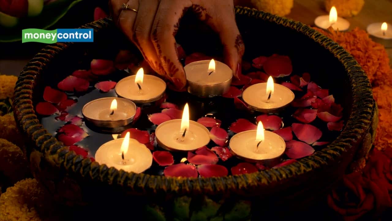 Diwali 2024 Puja Muhurat on November 1: Know today's Lakshmi puja timings, rituals and significance