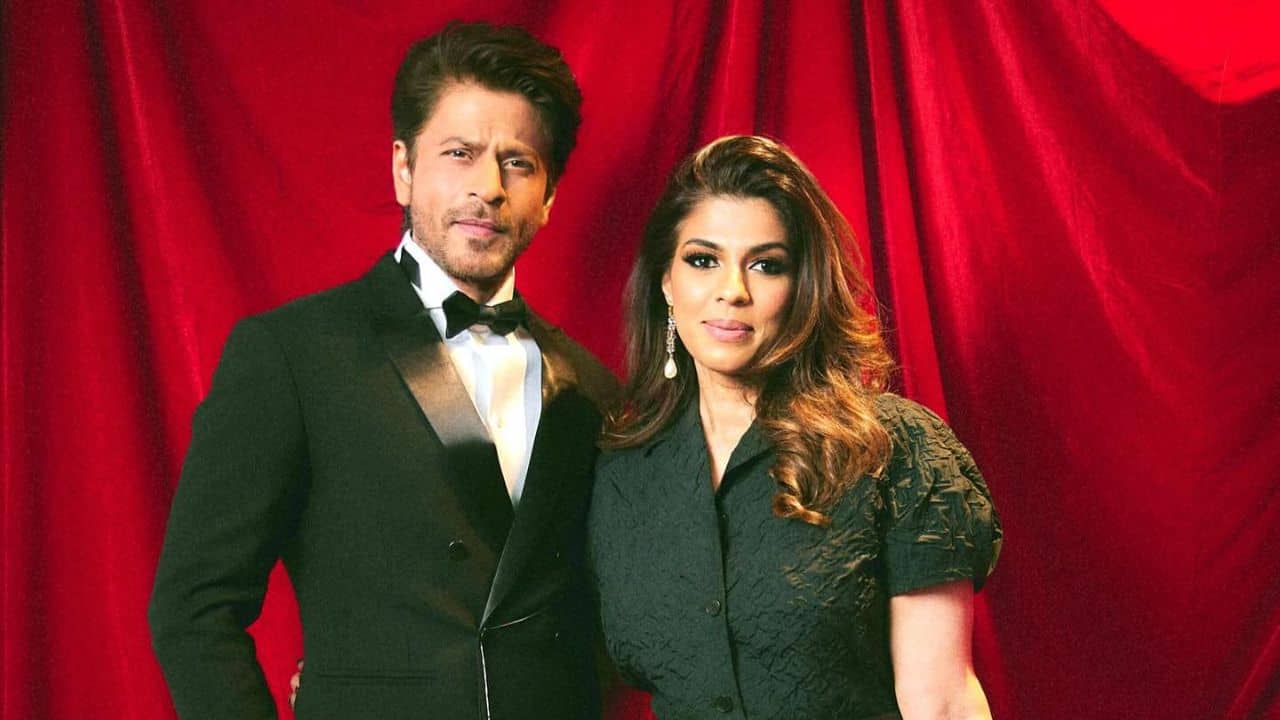 Shah Rukh Khan's 59th birthday: Manager and birthday twin Pooja Dadlani wishes her 'mentor' on his special day