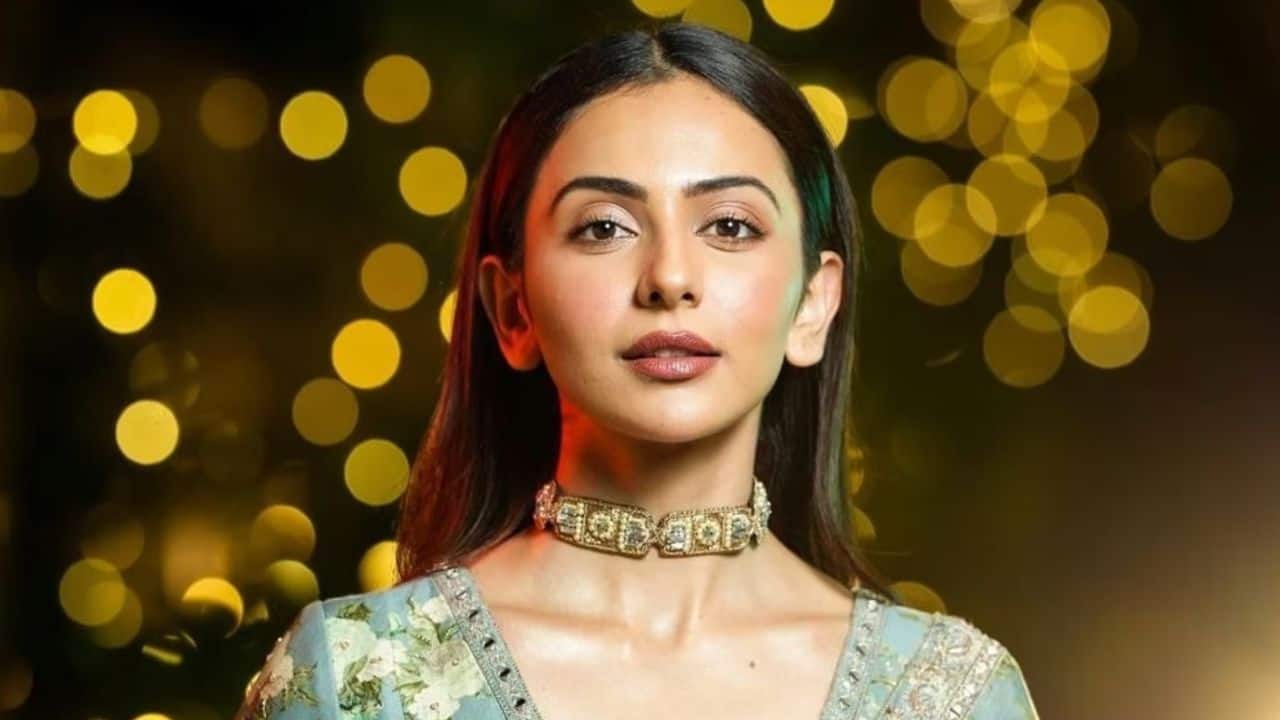 Rakul Preet Singh trolled for old statement on why she avoids bursting crackers on Diwali: 'My father gave me a Rs. 500 note and asked me to burn it'