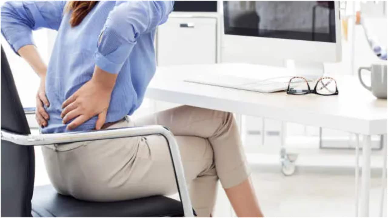 How to avoid varicose veins: Move every hour. Set a reminder to stand, stretch, or walk briefly every 30 to 60 minutes to keep your blood flowing properly