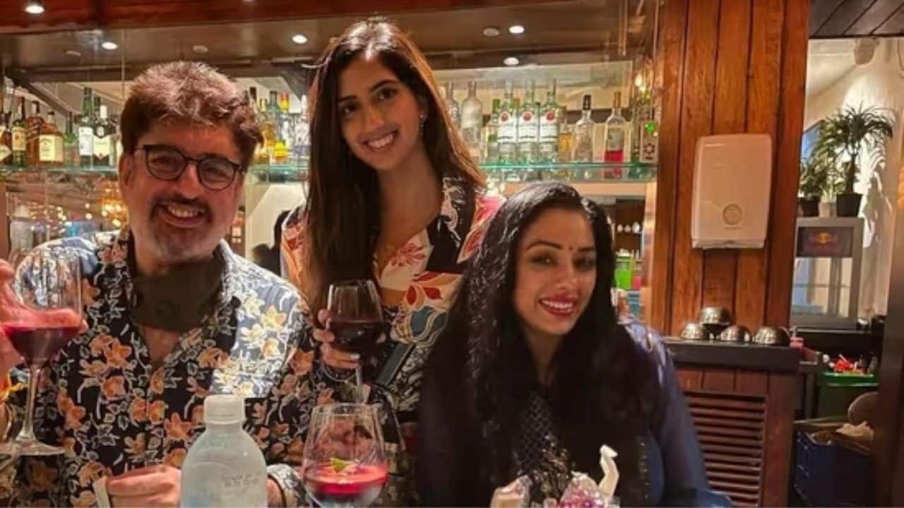 Rupali Ganguly's stepdaughter, Esha levels fresh allegations against the actor: 'She slept on my mother’s bed'