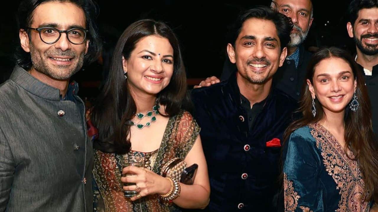 Siddharth enjoys folk music in Jaipur, shares throwback video of first Diwali celebrations with wife Aditi Rao Hydari 