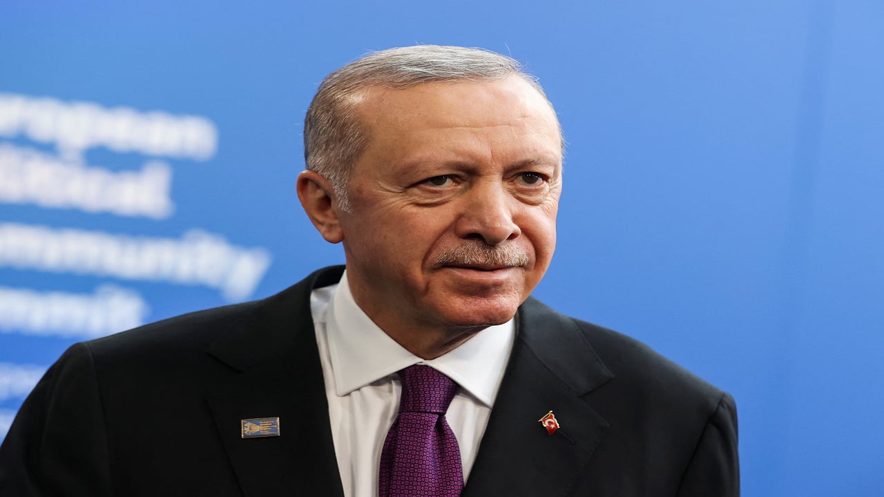 Turkish markets plunge as protests erupt over arrest of Erdoğan rival Ekrem İmamoğlu