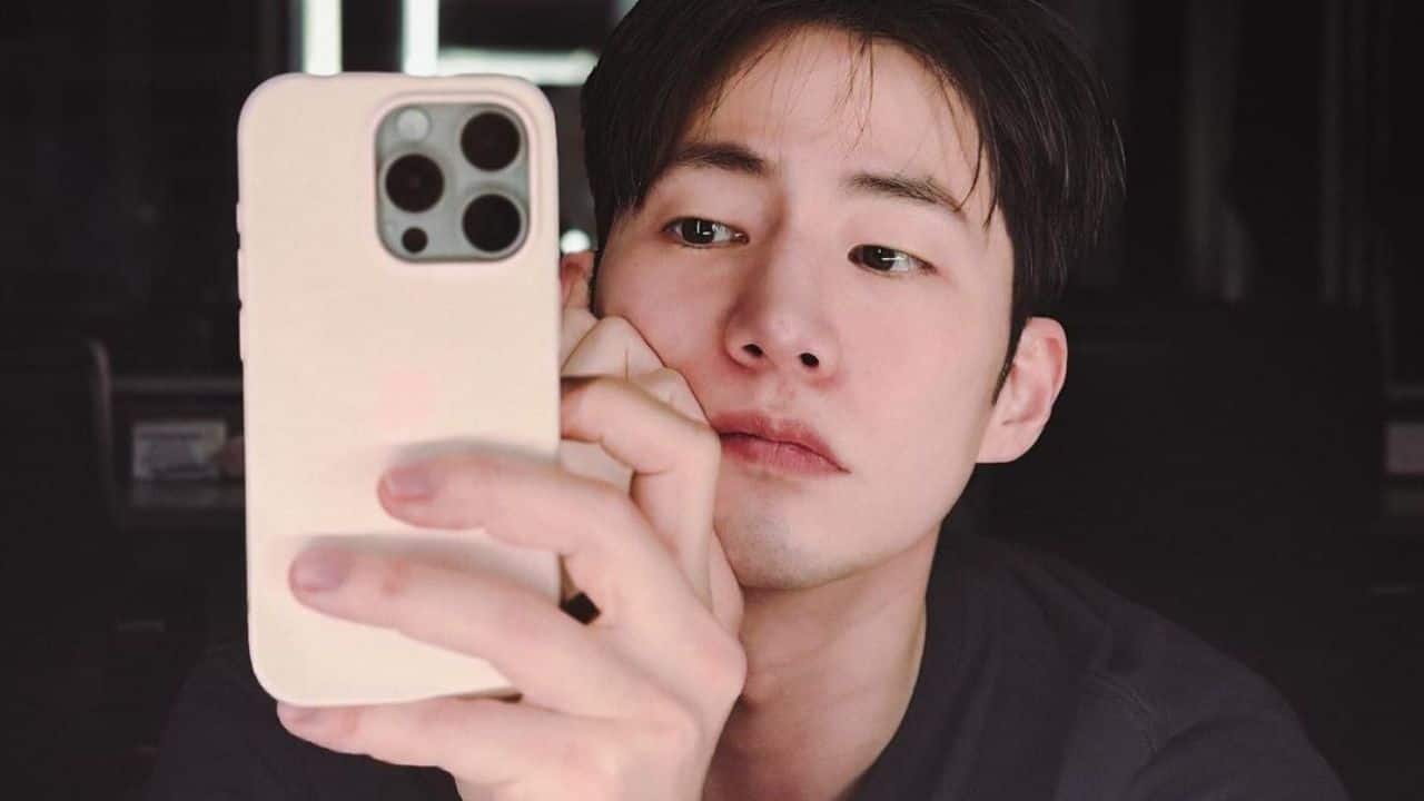 Song Jae Rim's recent Instagram bio update was about 'starting a long journey'