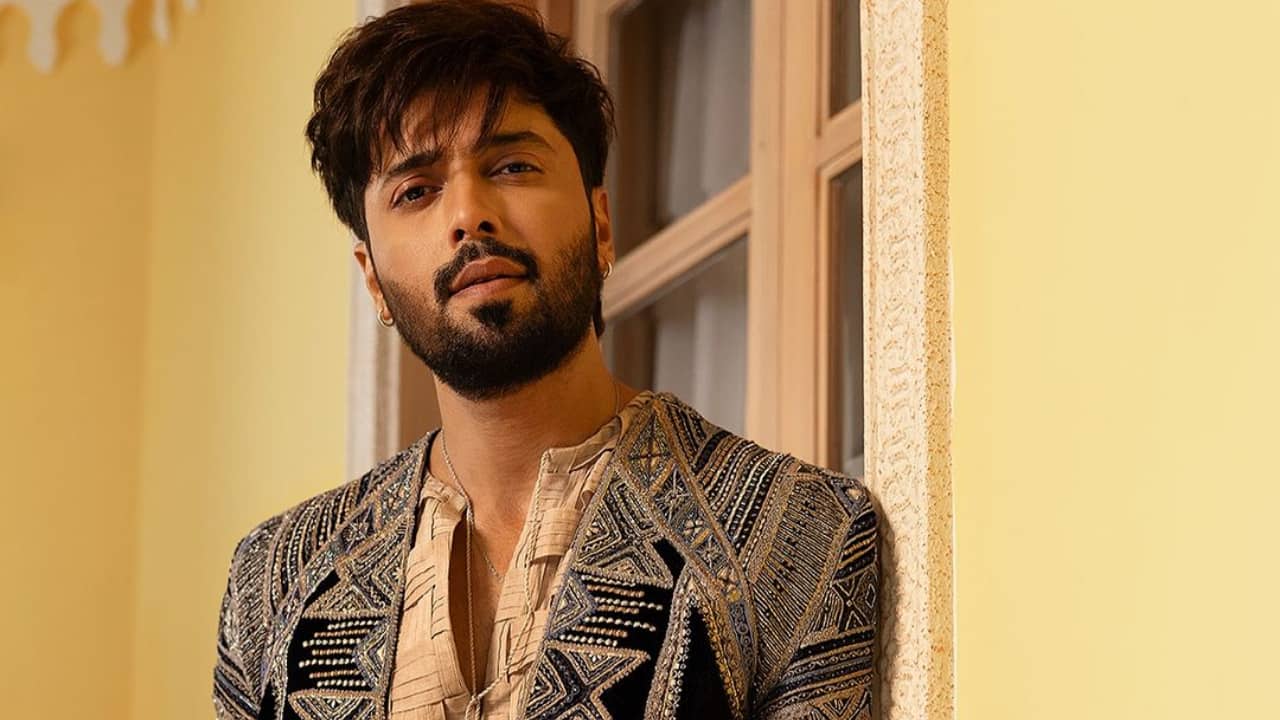 Pakistani actor Fahad Mustafa announces his US tour dates, Indian fans get disappointed due to border restrictions