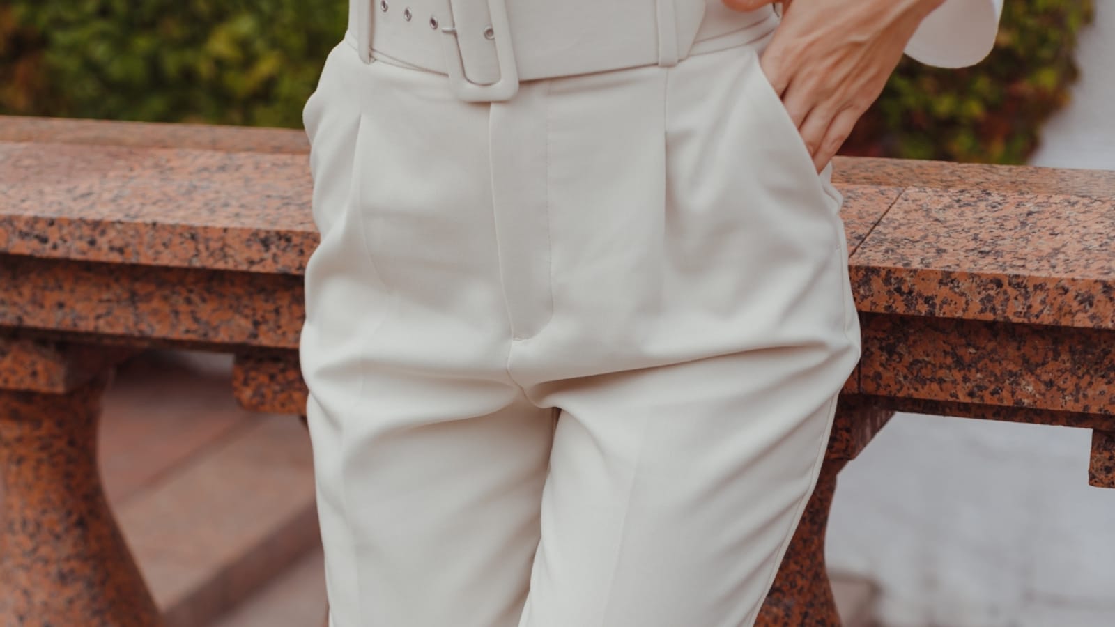 21 Pleated Pants Outfits You’ll Want to Wear All Year Long 41 Pleated pants: Choose the right fit for your body shape, wear with ...