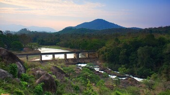 View of the Thenmala reservoir, Kerala. (Image: Canva)