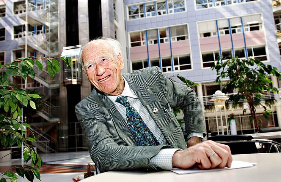 Olav Thon, billionaire Norwegian real estate tycoon, dies at 101