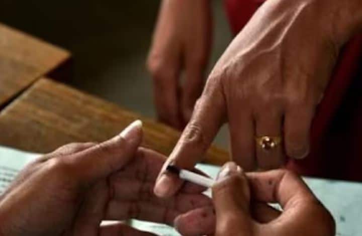 Erode Election Result Live: DMK's Chandhirakumar VC headed for massive victory, lead touching 50,000 votes