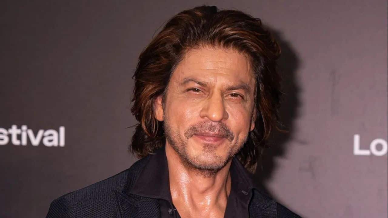 Shah Rukh Khan reveals how he deals with failures, says, "I cry a lot in bathroom, don’t show it to anyone"