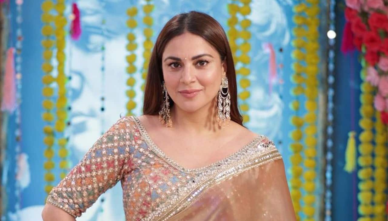 Mom-to-Be Shraddha Arya bids farewell to Kundali Bhagya after almost years of playing Preeta; see her emotional post