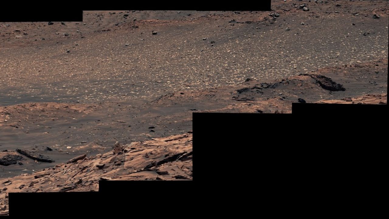 NASA's Curiosity rover captures rare Sulphur stones on Mars