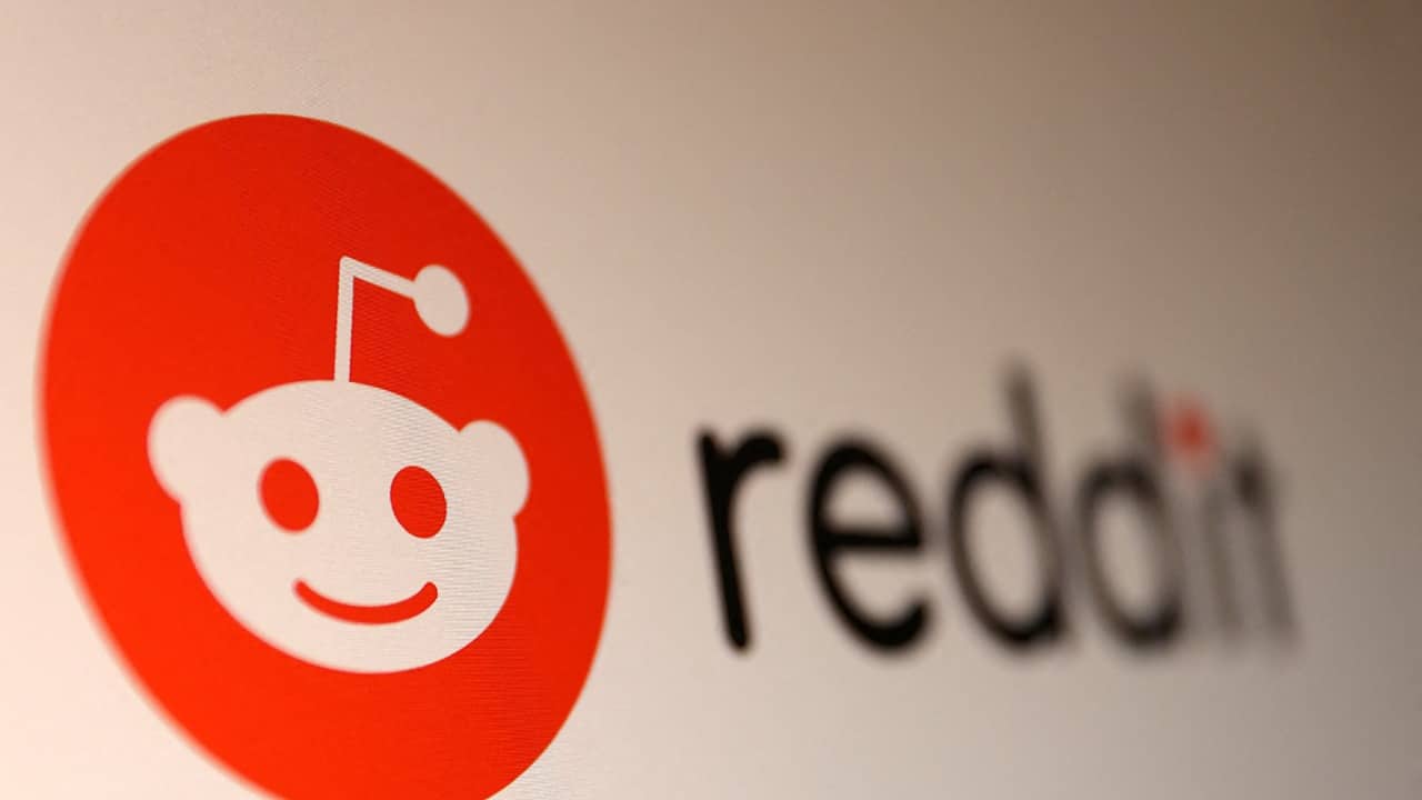 Reddit suffers outage for several hours with ‘Upstream connect error’ message