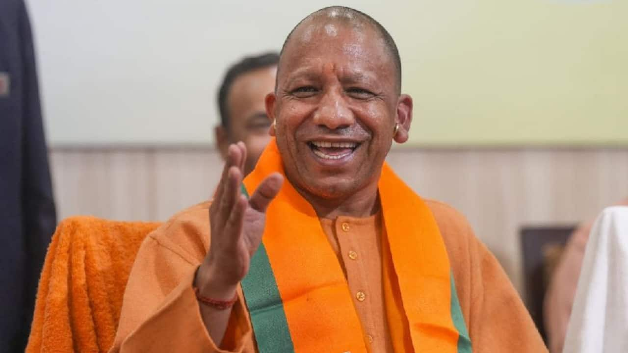 Yogi Adityanath's Slogan Fuels BJP's Maharashtra Victory